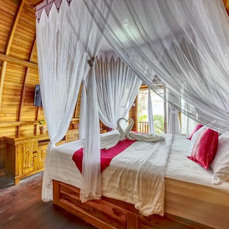 Santen Beach Bungalows Ped Екстер'єр фото