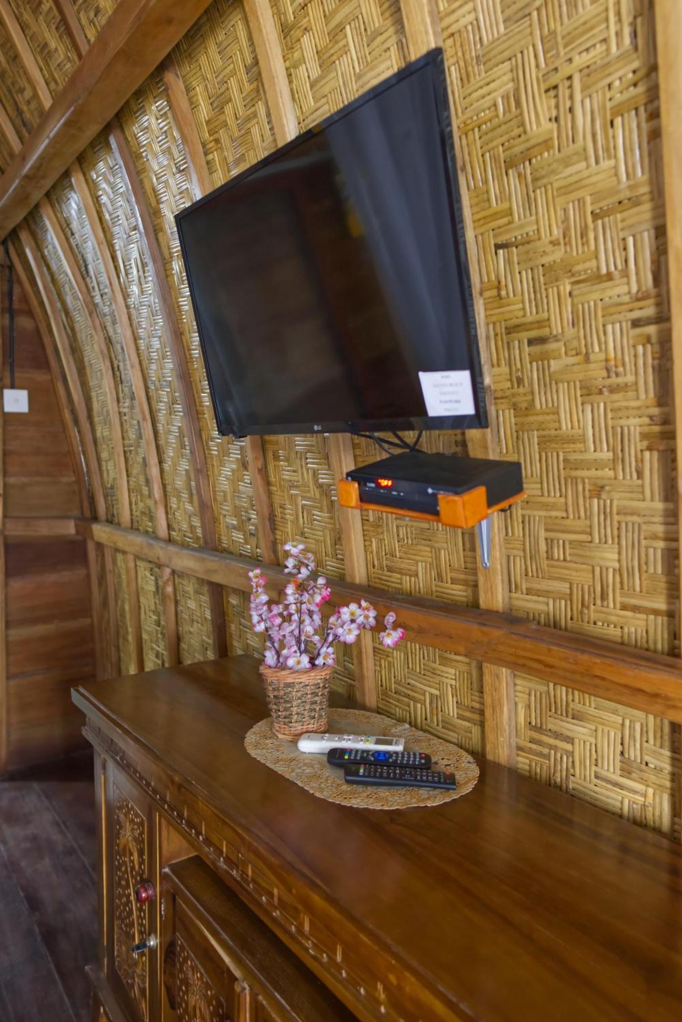 Santen Beach Bungalows Ped Екстер'єр фото