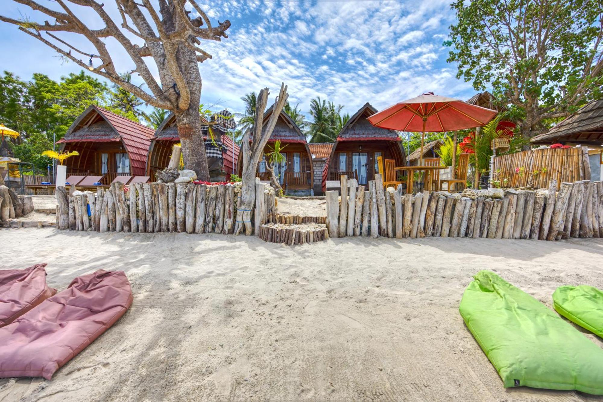 Santen Beach Bungalows Ped Екстер'єр фото
