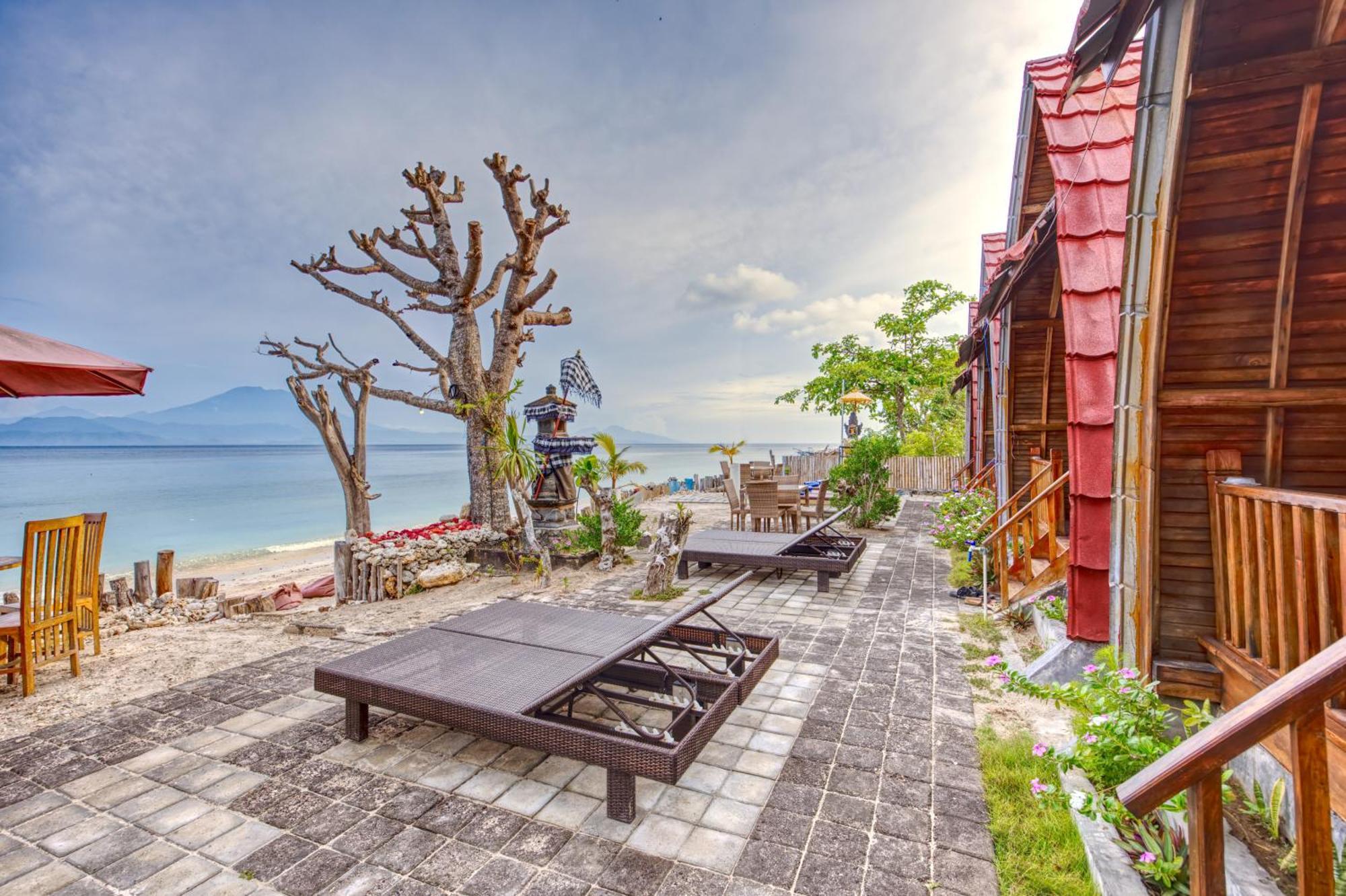 Santen Beach Bungalows Ped Екстер'єр фото