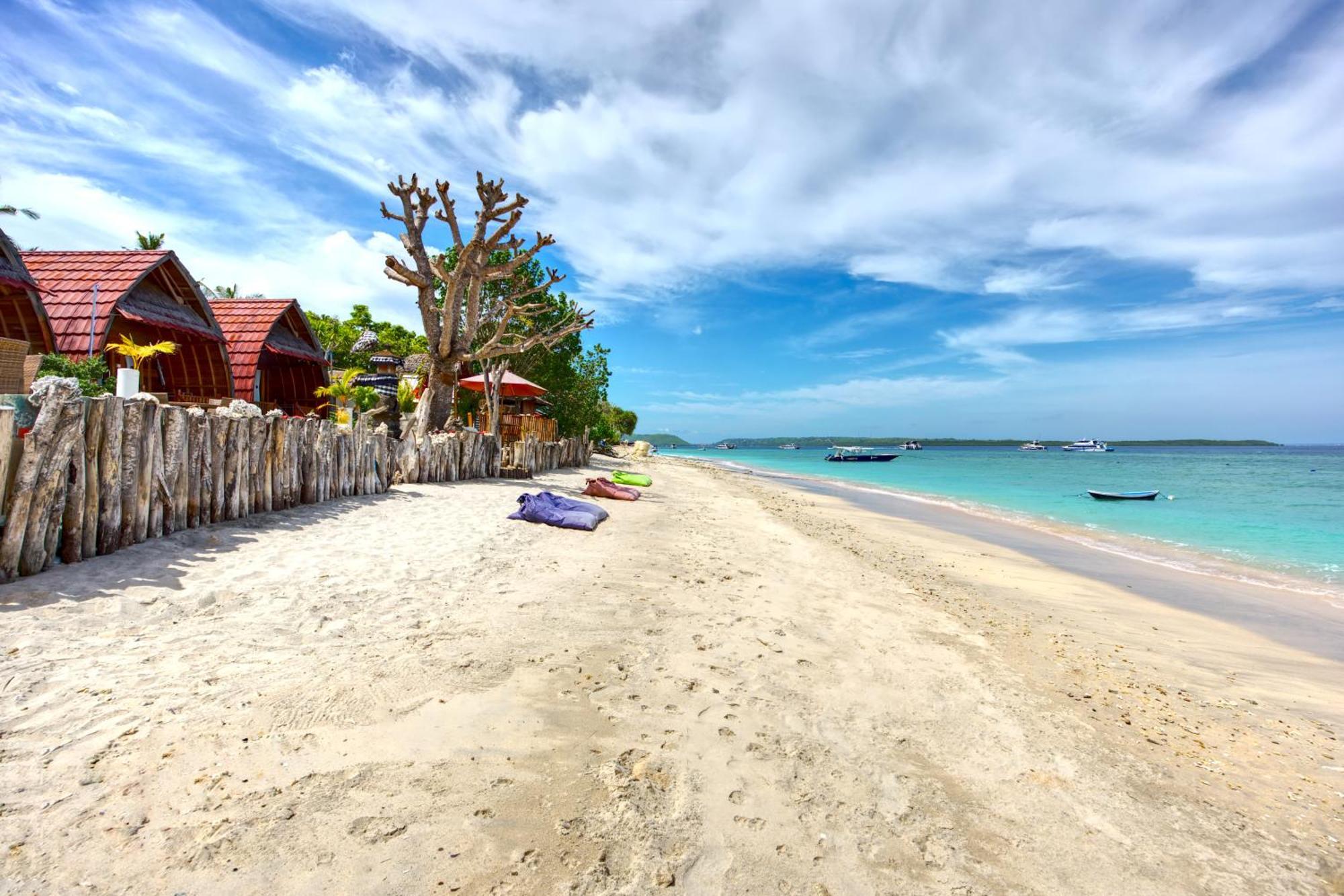 Santen Beach Bungalows Ped Екстер'єр фото